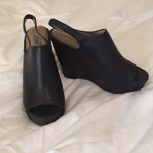 Black open-toe wedges